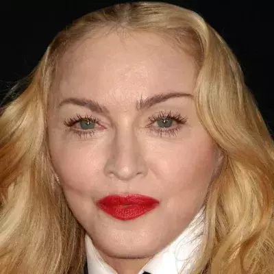 Nach schwerem Infekt: Madonna spaziert schon wieder durch New York