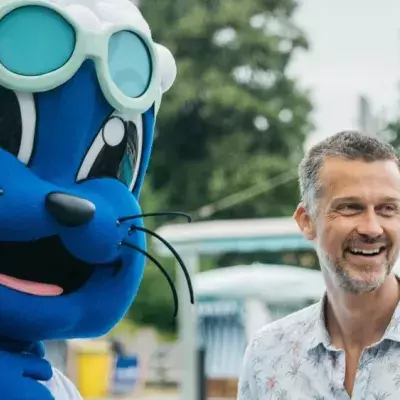 Wayne Carpendale: Sohn Mads ist schon eine richtige Wasserratte