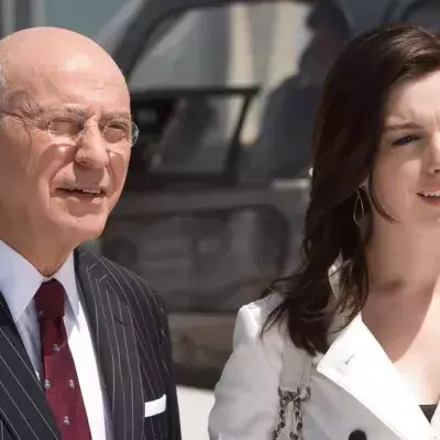 Alan Arkin war für Anne Hathaway "ein Juwel von einer Person"