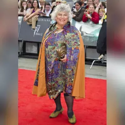 Miriam Margolyes zeigt sich mit 82 Jahren nackt in der "Vogue"