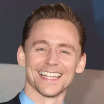 Tom Hiddleston: Loki kickt für den guten Zweck