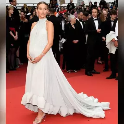 Mit Babybauch in Cannes: Claire Holt erwartet Kind Nummer drei