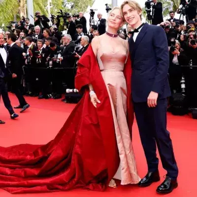 In Cannes: Uma Thurman legt Red-Carpet-Auftritt mit Sohn Levon hin