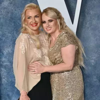Rebel Wilson zeigt zum ersten Mal ihre Tochter