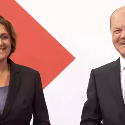 Kanzler-Gattin Britta Ernst tritt als Bildungsministerin zurück
