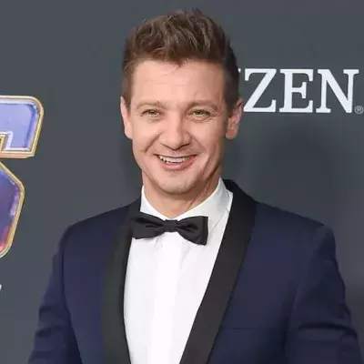 Jeremy Renner: Diese Hollywoodstars besuchten ihn nach seinem Unfall