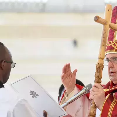 Papst Franziskus leitete Sonntagsmesse nach überstandener Bronchitis