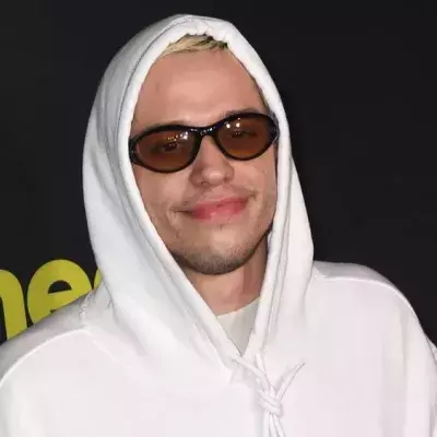 Pete Davidson lernt gerade das Glücklichsein