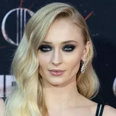 Sophie Turner mit angeblichem neuen Lover im Ski-Urlaub