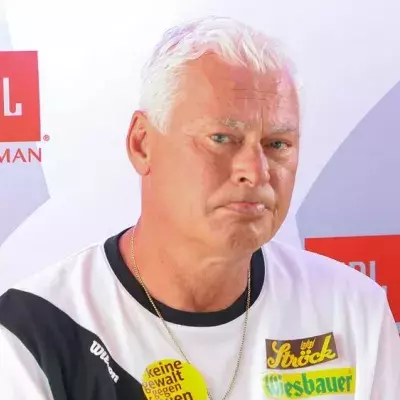 Toni Polster nach Magendurchbruch erfolgreich operiert