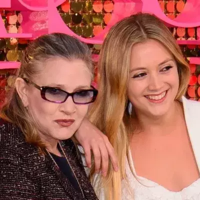 Tochter Billie Lourd spürt noch immer Carrie Fishers Anwesenheit