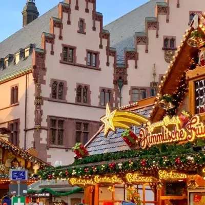 "Bares für Rares"-Händler Fabian Kahl lädt zum Weihnachtsmarkt im Schloss ein