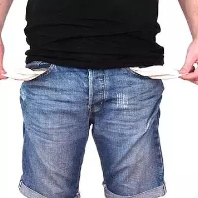 Diese Promis steckten schon im Schuldensumpf