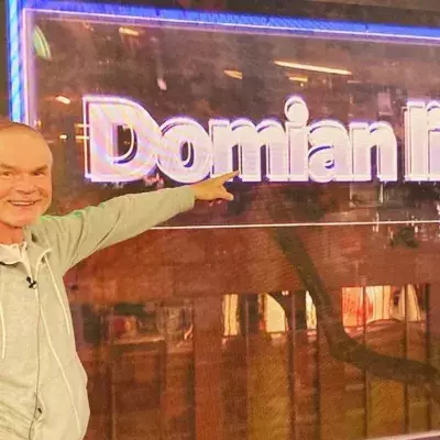 Jürgen Domian freut sich auf seine Sendung.