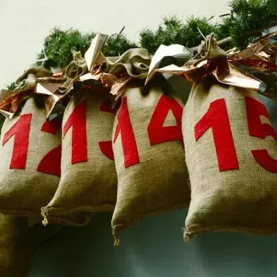 Sarafina Wollny macht individuelle Adventskalender für die Kleinen
