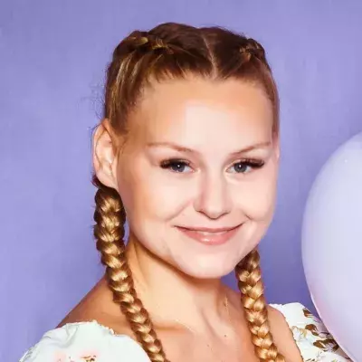Sarah-Jane Wollny, Bestellungen, SheIn