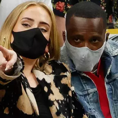 Adele präsentiert ihren neuen Freund auf Social Media. 