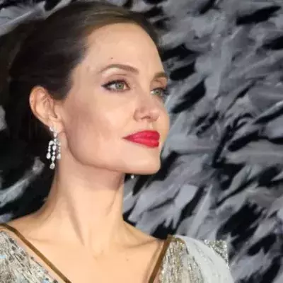 Angelina Jolie reagiert auf Brad Pitts Zärtlichkeiten gegenüber Jennifer Aniston