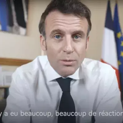 "Arroganz und Verachtung": Emmanuel Macron zurück auf YouTube