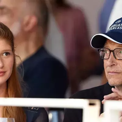 Bill Gates' Tochter scherzt über ihre Impfung: Kein Chip implantiert