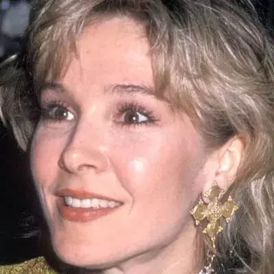 Cynthia Rhodes alias Penny
