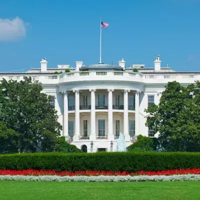 Das Weiße Haus erblüht nach dem Auszug der Trumps zu neuem Leben