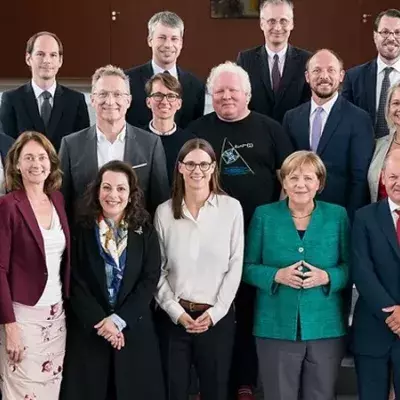 Ganz Deutschland lacht über ein Detail auf diesem Angie-Foto