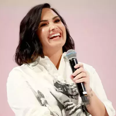 Demi Lovato outet sich als queer