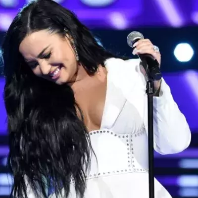 Demi Lovato in Tränen beim großen Comeback im Rahmen der Grammys
