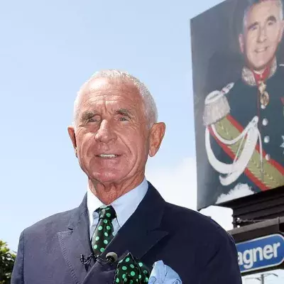 Frédéric von Anhalt geht mit Urne von Zsa Zsa Gabor auf letzte Reise 