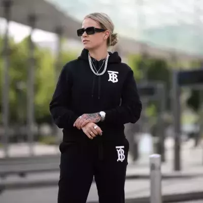 Hat sich Melina Sophie wirklich ein Gesichtstattoo stechen lassen?