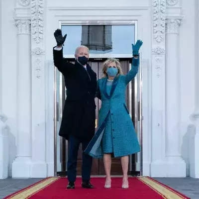 Joe und Jill Biden vor dem Weißen Haus