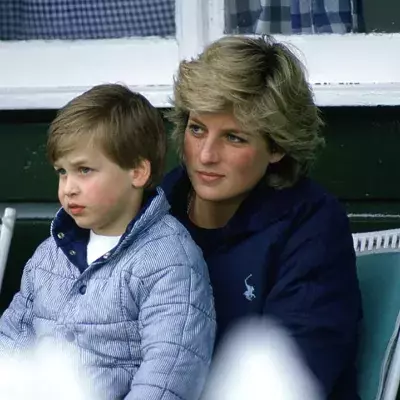 Prinz William schminkt Lady Diana: Kostbarer Familien-Schnappschuss taucht wieder auf