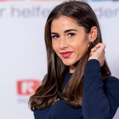 Sarah trägt wieder ihren Mädchennamen!