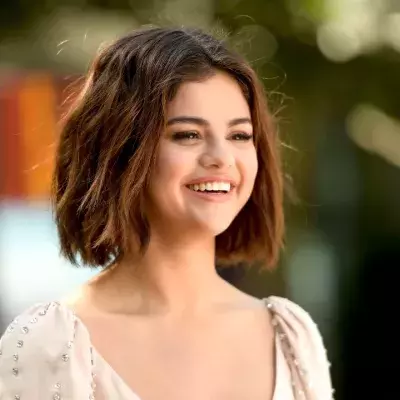 Selena Gomez fühlt sich minderwertig in Beziehungen