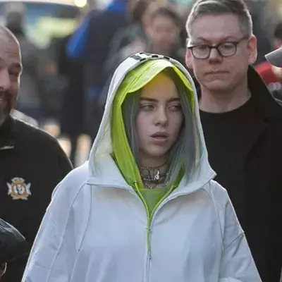 Umringt von Paparazzi: Billie Eilish