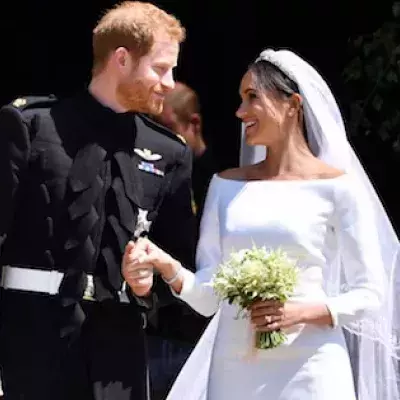 Der wahre Grund, warum Meghan ihren Brautstrauß nicht in die Menge geworfen hat