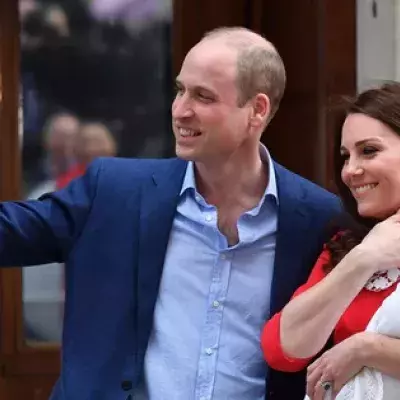 Kate Middletons rotes Kleid bei Geburt ihres dritten Kindes