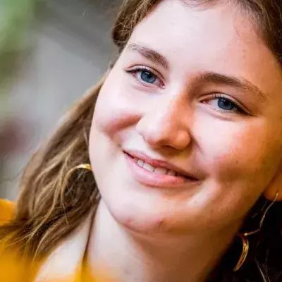 Mit Stil und Glamour: So feiert Belgiens zukünftige Königin Elisabeth ihren 22. Geburtstag