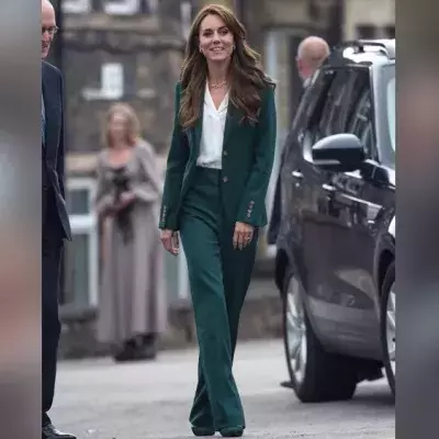 Prinzessin Kate: Mit diesem grünen Hosenanzug liegt sie im Trend!
