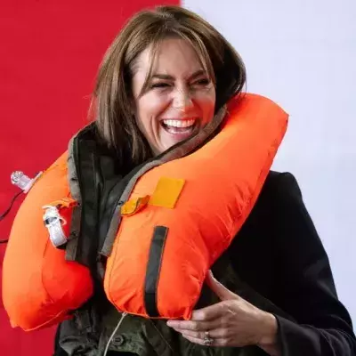 Prinzessin Kate: Lachanfall mit Rettungsweste