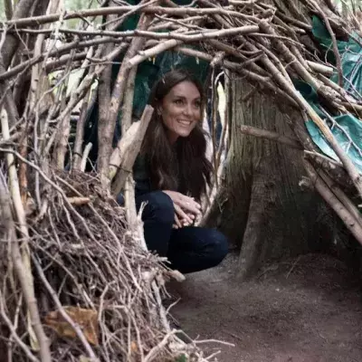 William und Kate besuchen Grundschüler im Wald