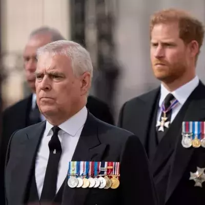 König Charles III.: Familienfoto mit William und Kate aber ohne Harry