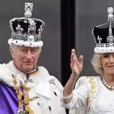 Das erste offizielle Porträt von König Charles III. nach der Krönung