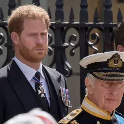 Ist Prinz Harry schon längst in England gelandet?