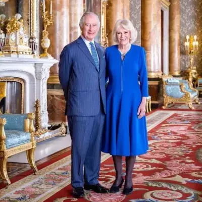 Countdown zur Krönung: Palast zeigt neues Bild von Charles und Camilla