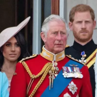 Zur Krönung veröffentlicht: Familienporträt mit Harry und Meghan
