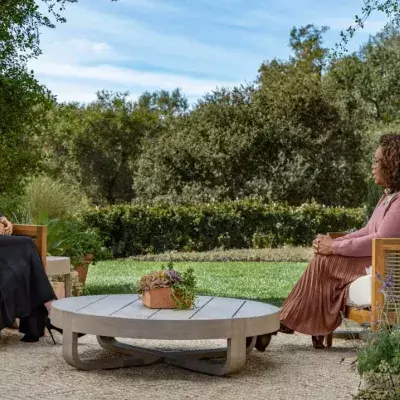 Für das Interview mit Oprah Winfrey trägt Meghan Schmuck von Lady Diana