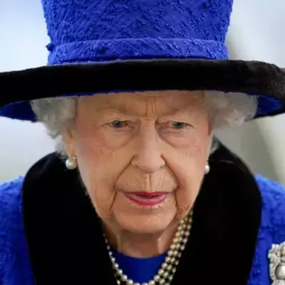 Genug ist genug": Queen setzt königlichen Scheidungen ein Ende!