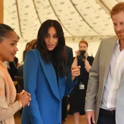 Harry und Meghan scheinen sich mit den Royals versöhnen zu wollen 